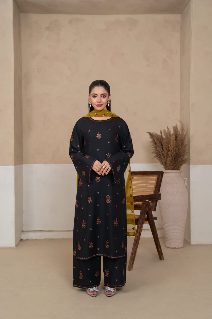 Allure Embroidered 3pc